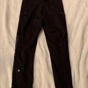LuluLemon Athletica Speed Up Crop 21” Black / Mesh